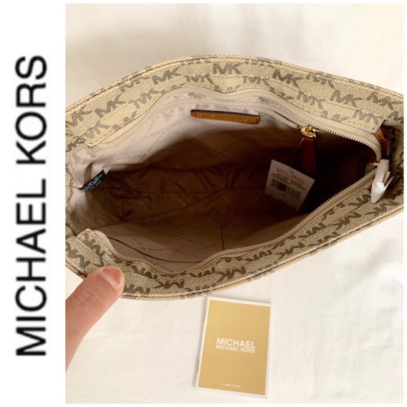 NWT authentic MK monogram messenger bag tan acorn - Picture 7 of 7
